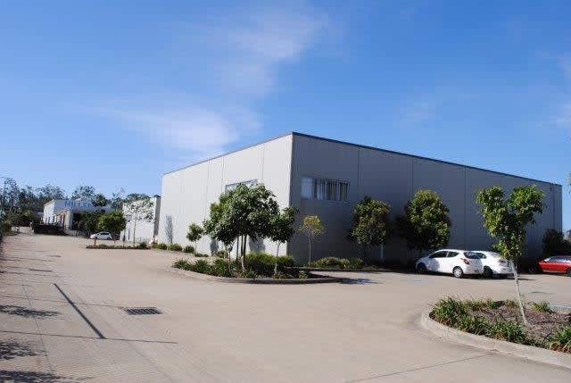 Click to view all images Unit 2/28 Eurora St Kingston QLD 4114 - Image 2