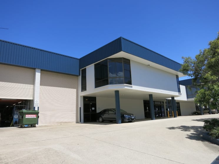 Click to view all images 2/77 Araluen Street Kedron QLD 4031 - Image 1
