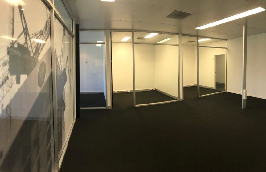 Click to view all images 9 Seabank Lane Southport QLD 4215 - Image 3