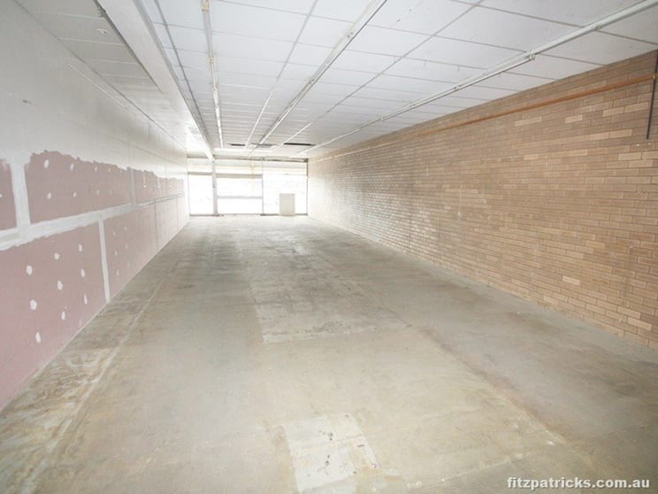 Click to view all images 3/231 Bourke Street Wagga Wagga NSW 2650 - Image 2