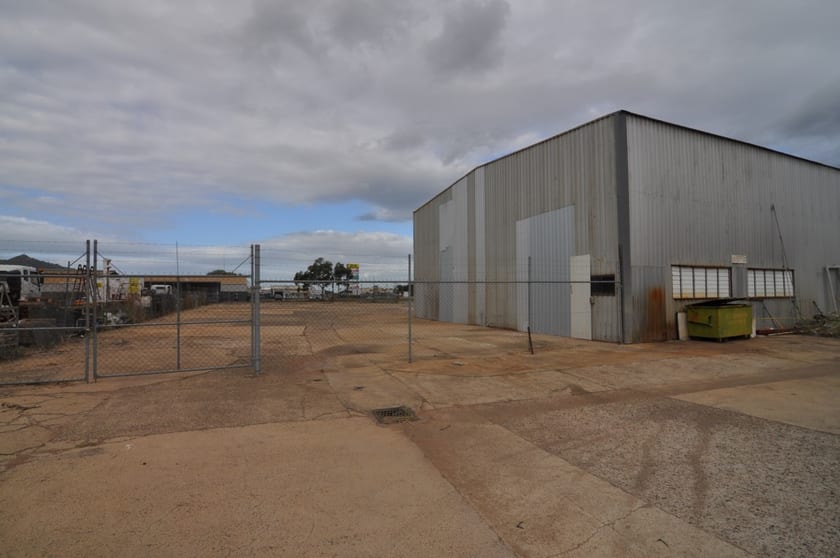 Click to view all images 4/34 Pilkington Street Garbutt QLD 4814 - Image 3