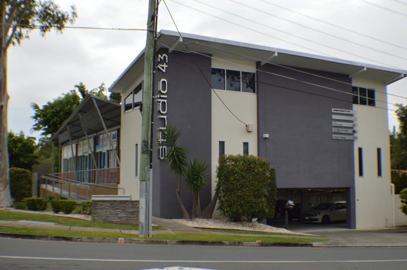 Click to view all images 3/43 Vanessa Blvd Springwood QLD 4127 - Image 2