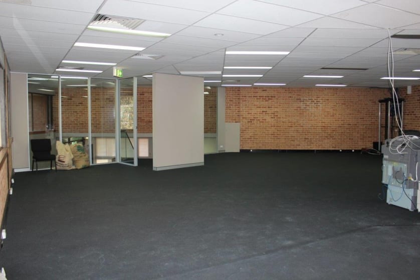 Click to view all images 10 Salisbury Road Castle Hill NSW 2154 - Image 2