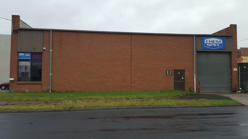 2/2 Glenbarry Road Campbellfield VIC 3061 - Image 2
