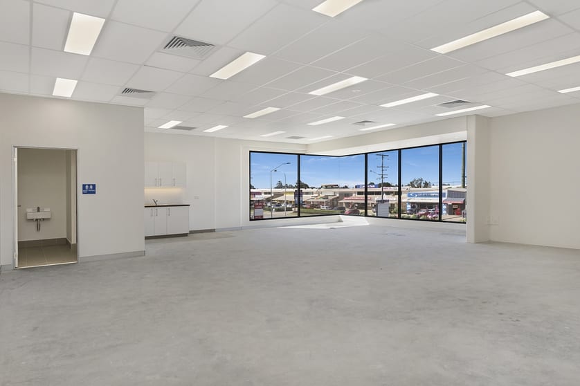 Click to view all images 1C/133 South Pine Road Brendale QLD 4500 - Image 1