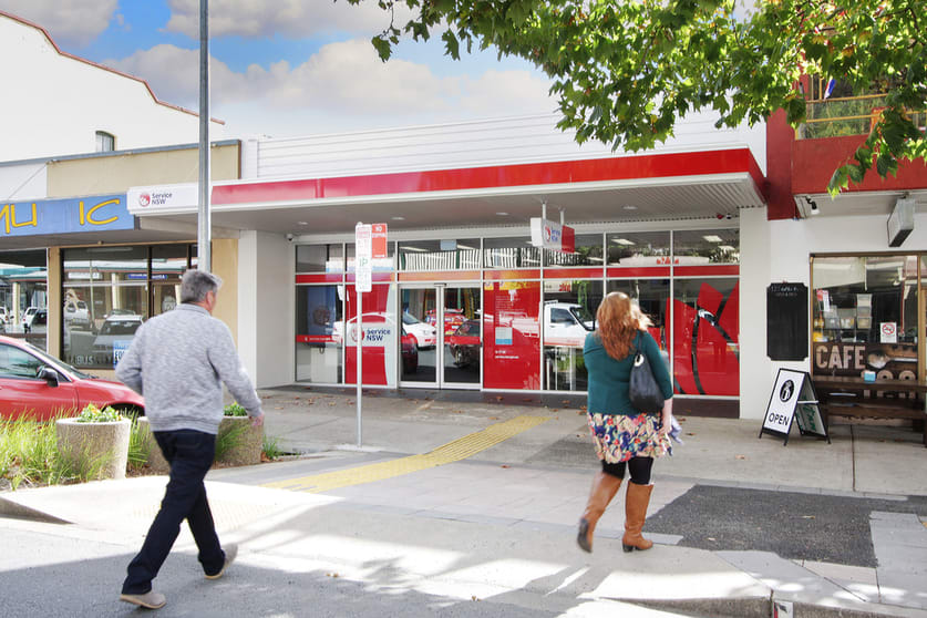Click to view all images 125 Sharp Street Cooma NSW 2630 - Image 2