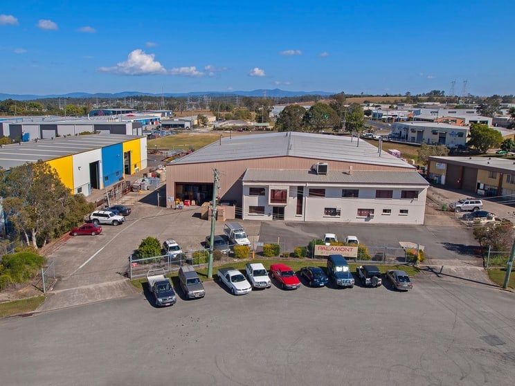 Click to view all images 32 Duntroon Street Brendale QLD 4500 - Image 1