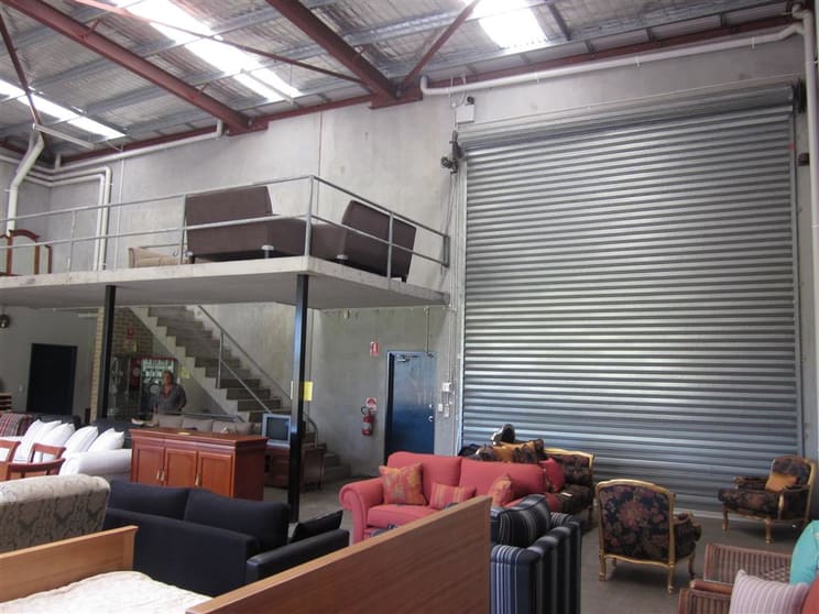 Click to view all images Unit 2/68 Roberts Avenue Mortdale NSW 2223 - Image 2