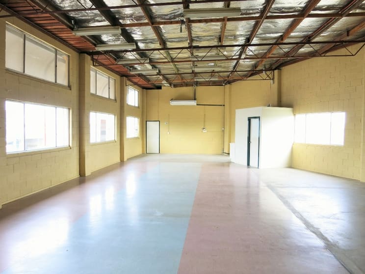 Click to view all images Albion QLD 4010 - Image 2
