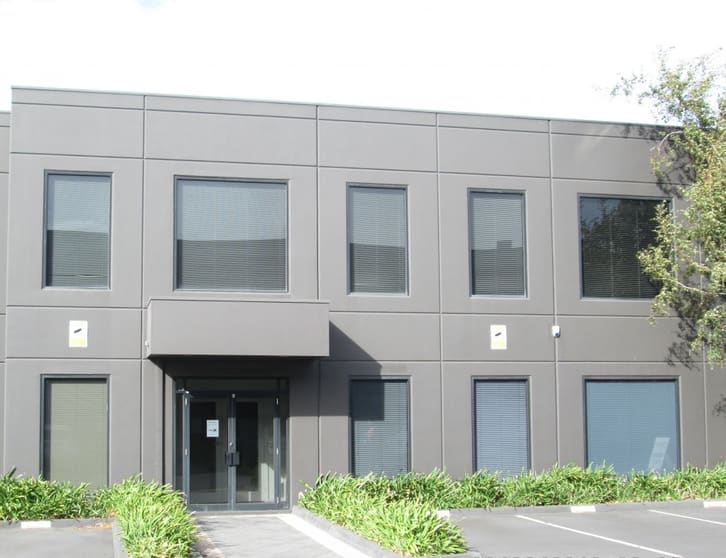 Click to view all images 3/273 Williamstown Road Port Melbourne VIC 3207 - Image 1