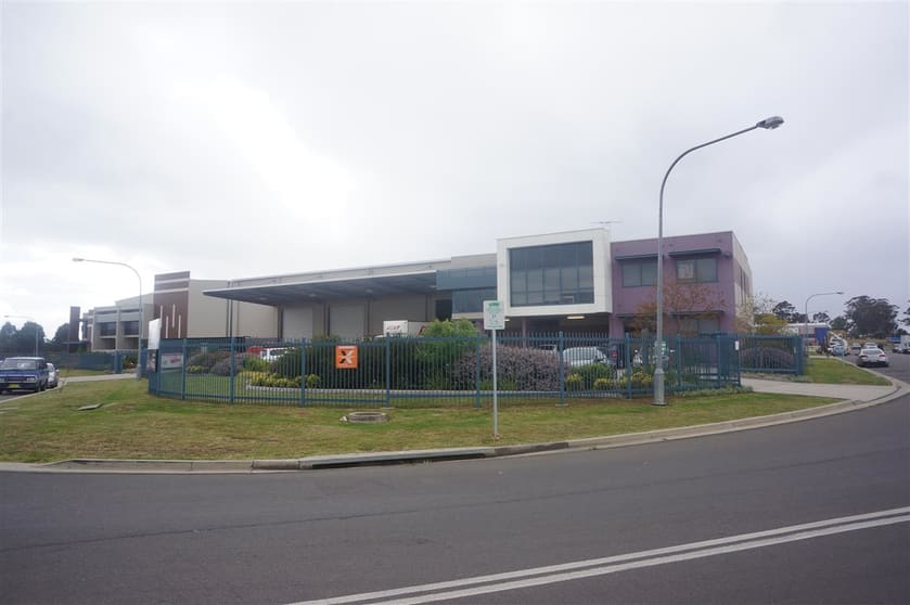 Click to view all images 43 Enterprise Circuit Prestons NSW 2170 - Image 2