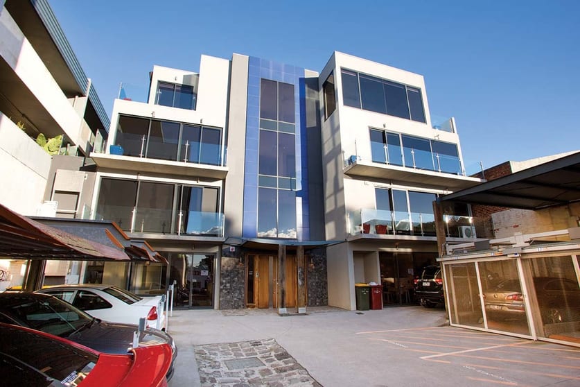 Click to view all images 3/2 Kent Place South Melbourne VIC 3205 - Image 2