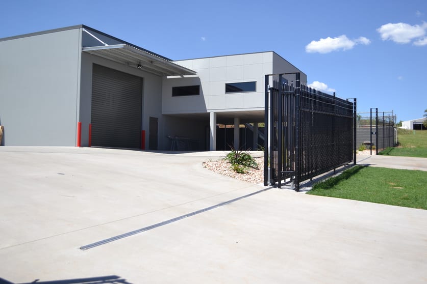 2/5-7 Spalding Street Harristown QLD 4350 - Image 1