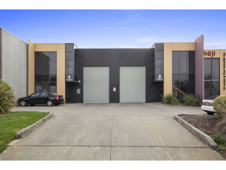 Click to view all images 1/3 Torca Terrace Mornington VIC 3931 - Image 2
