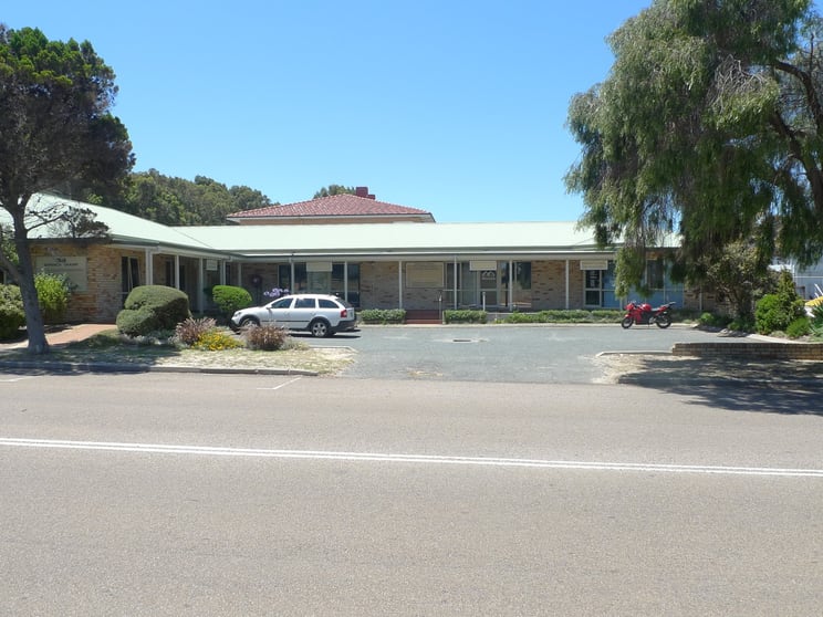 Click to view all images 3/58 Windich Street Esperance WA 6450 - Image 3