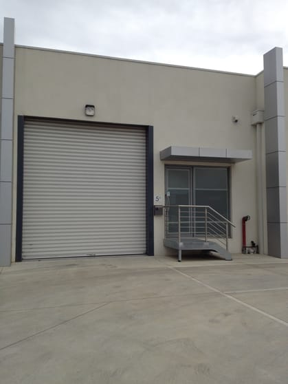 Click to view all images 5A Wanrua Street Cheltenham VIC 3192 - Image 1