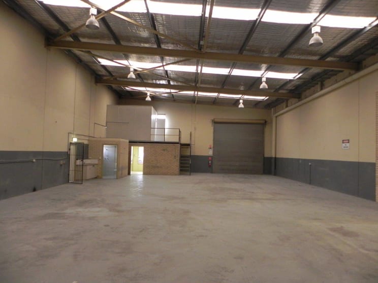 Click to view all images Unit 7, 2 Pritchard Street O'connor WA 6163 - Image 2