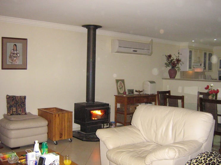 Click to view all images 27 Opal Street Lightning Ridge NSW 2834 - Image 2