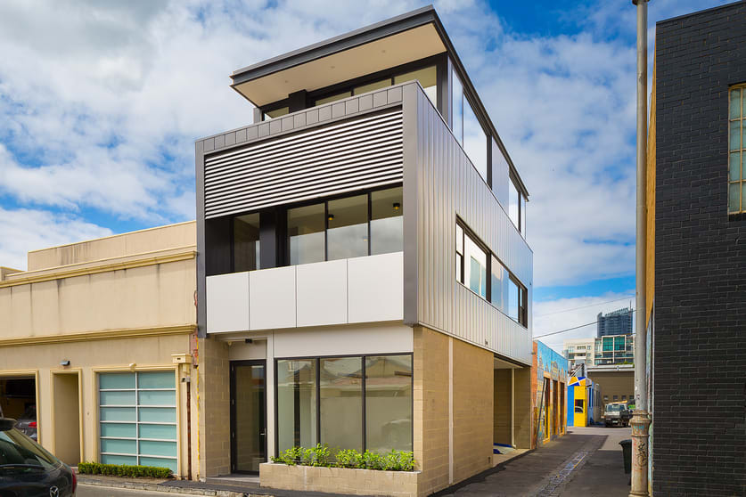 Click to view all images 2/11 Amsterdam Street Richmond VIC 3121 - Image 1