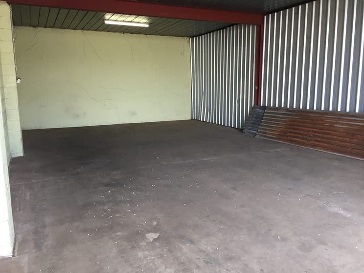 Click to view all images Shed D3, 76 Vanity Street Rockville QLD 4350 - Image 3