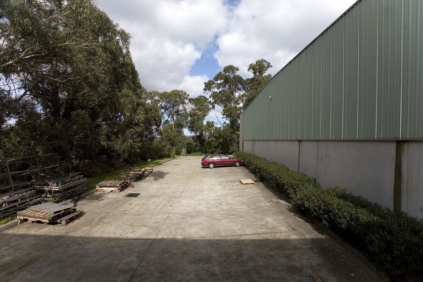 Click to view all images 59 Steane Street Fairfield VIC 3078 - Image 3