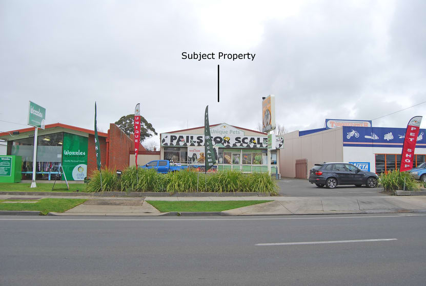 Click to view all images 1013 Howitt St Wendouree VIC 3355 - Image 1