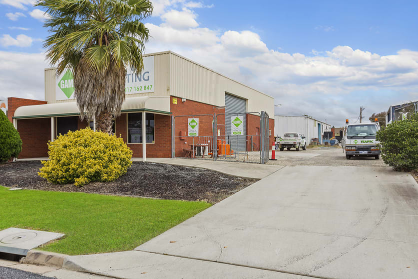 Click to view all images 23B Mint Street Wodonga VIC 3690 - Image 3