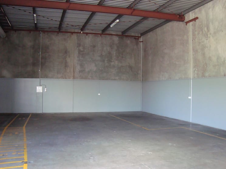 Click to view all images 4/5-7 Gaffield Street Morayfield QLD 4506 - Image 1