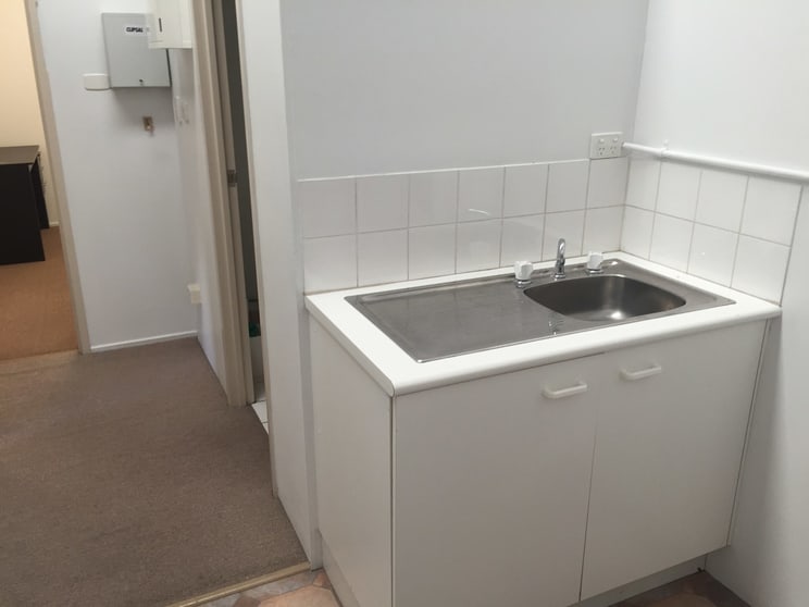 Click to view all images 2/12 Project Avenue Noosaville QLD 4566 - Image 3