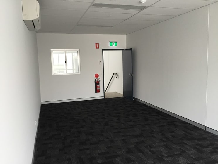Click to view all images 10/95 Burrows Road Alexandria NSW 2015 - Image 2
