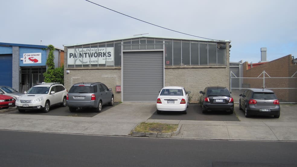 Click to view all images 1/13 Viking Court Cheltenham VIC 3192 - Image 1