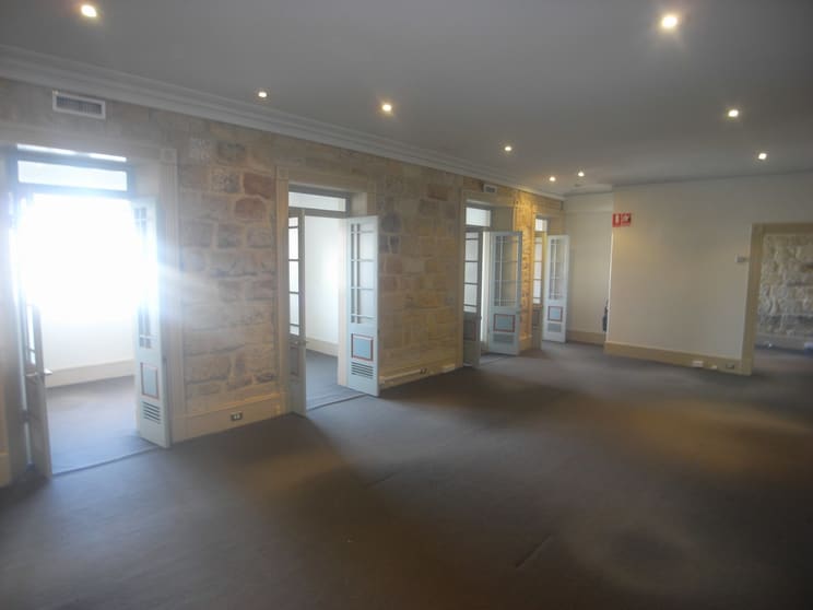 Click to view all images Suite 4, 2a Mona Road Rushcutters Bay NSW 2011 - Image 3