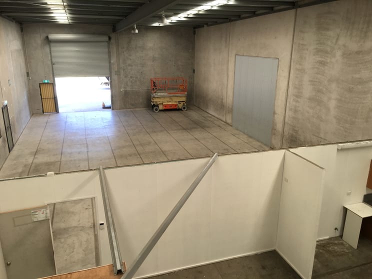Click to view all images 3/5 Premier Circuit Warana QLD 4575 - Image 3