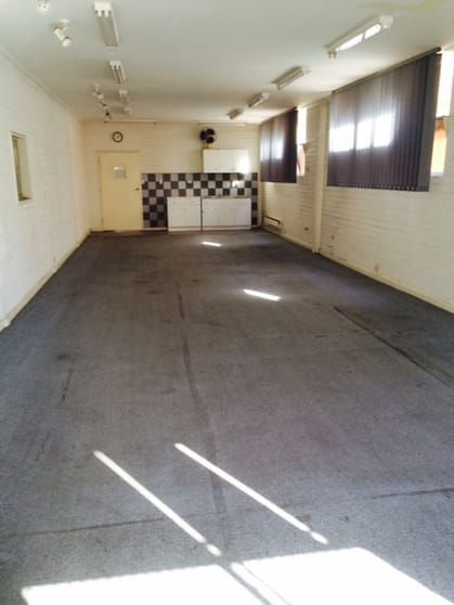Click to view all images 12 Ardena Court Bentleigh East VIC 3165 - Image 2