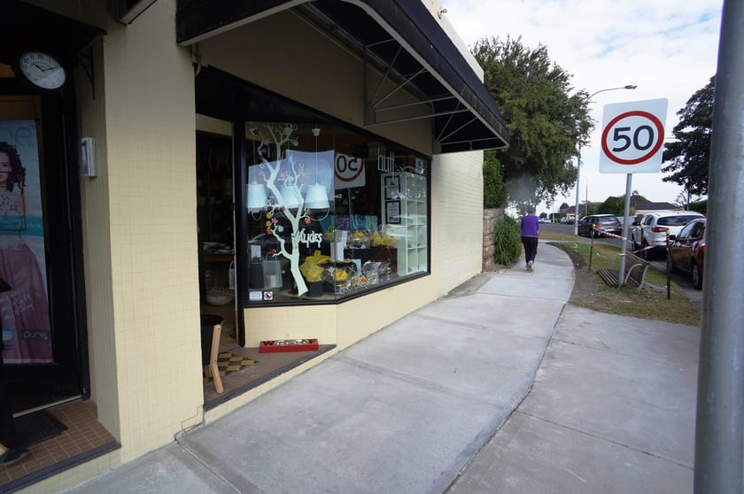 Click to view all images 145 New South Head Road (cnr Old South Head Rd) Vaucluse NSW 2030 - Image 3