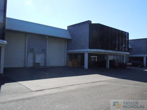 Click to view all images 17/5 Hudson Avenue Castle Hill NSW 2154 - Image 2
