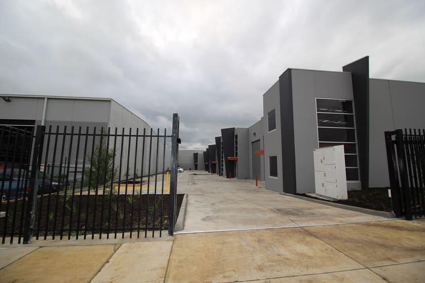 Click to view all images 4/1 Interchange Way Carrum Downs VIC 3201 - Image 2
