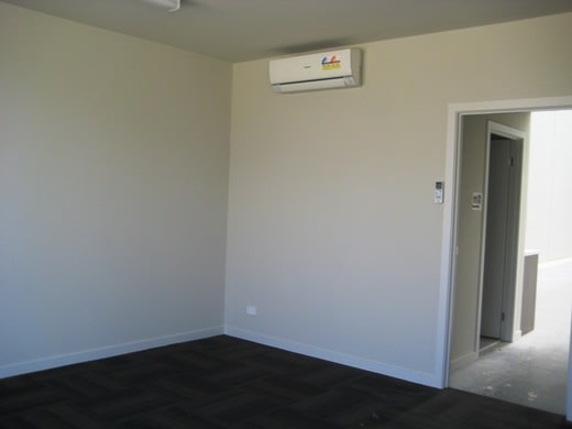 Click to view all images 3/50 Guelph Street Somerville VIC 3912 - Image 3