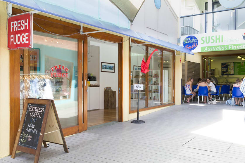 Click to view all images 5/7 Lawson Street Byron Bay NSW 2481 - Image 3