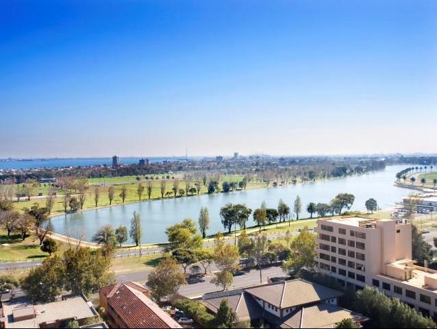 Click to view all images 616 St Kilda Road Melbourne (3004) VIC 3004 - Image 3