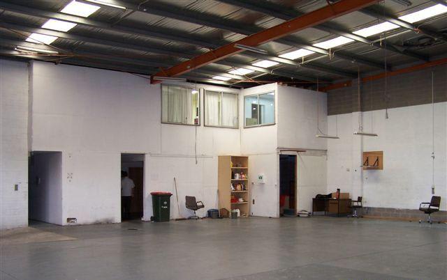Click to view all images 1/654 Waterdale Road Heidelberg West VIC 3081 - Image 2