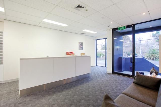 Click to view all images 89 Wellington Street St Kilda VIC 3182 - Image 2