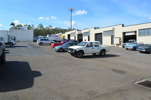 Click to view all images 4/3485 Pacific Highway Slacks Creek QLD 4127 - Image 2
