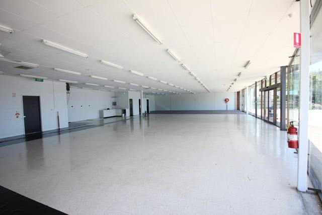 Click to view all images 361-367 Ballarat Road Sunshine VIC 3020 - Image 2