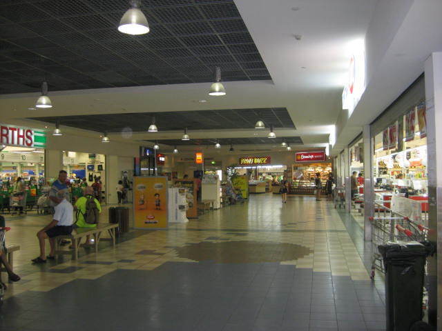 Click to view all images SHOP 7 CNR ALFRED & KOCH STREET Manunda QLD 4870 - Image 3