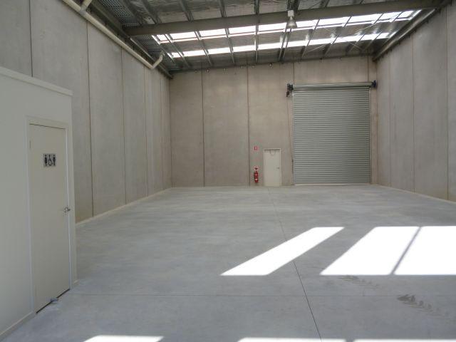 Click to view all images Level Uni/10-12 Rimfire Drive Hallam VIC 3803 - Image 2