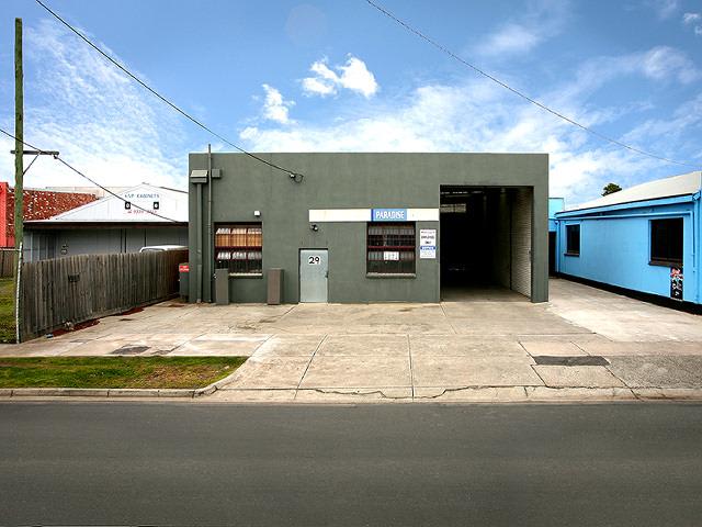 Click to view all images Airport West VIC 3042 - Image 2