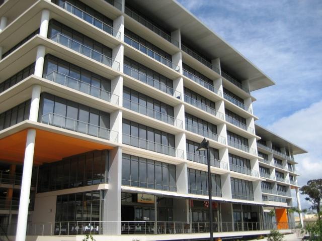 Click to view all images 4/5.08/5 Celebration Drive Bella Vista NSW 2153 - Image 2