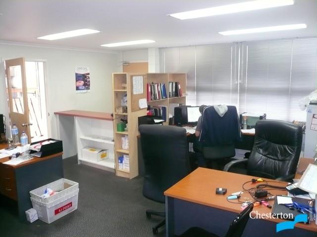 Click to view all images Woolloongabba QLD 4102 - Image 3