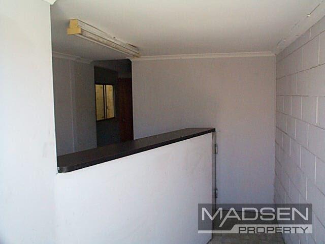 Click to view all images Coopers Plains QLD 4108 - Image 3